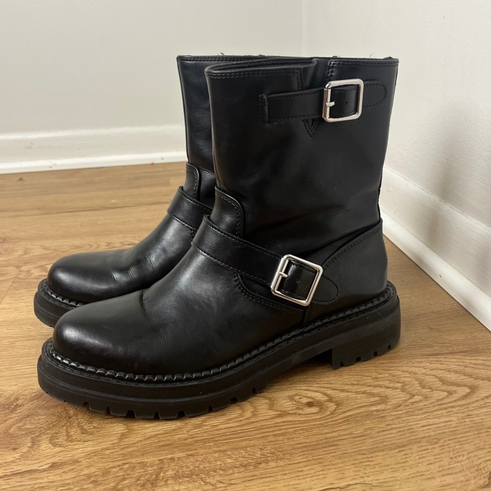 Steve Madden Brycin Moto Biker Boots Women 8M Black Leather Buckle Lug Sole